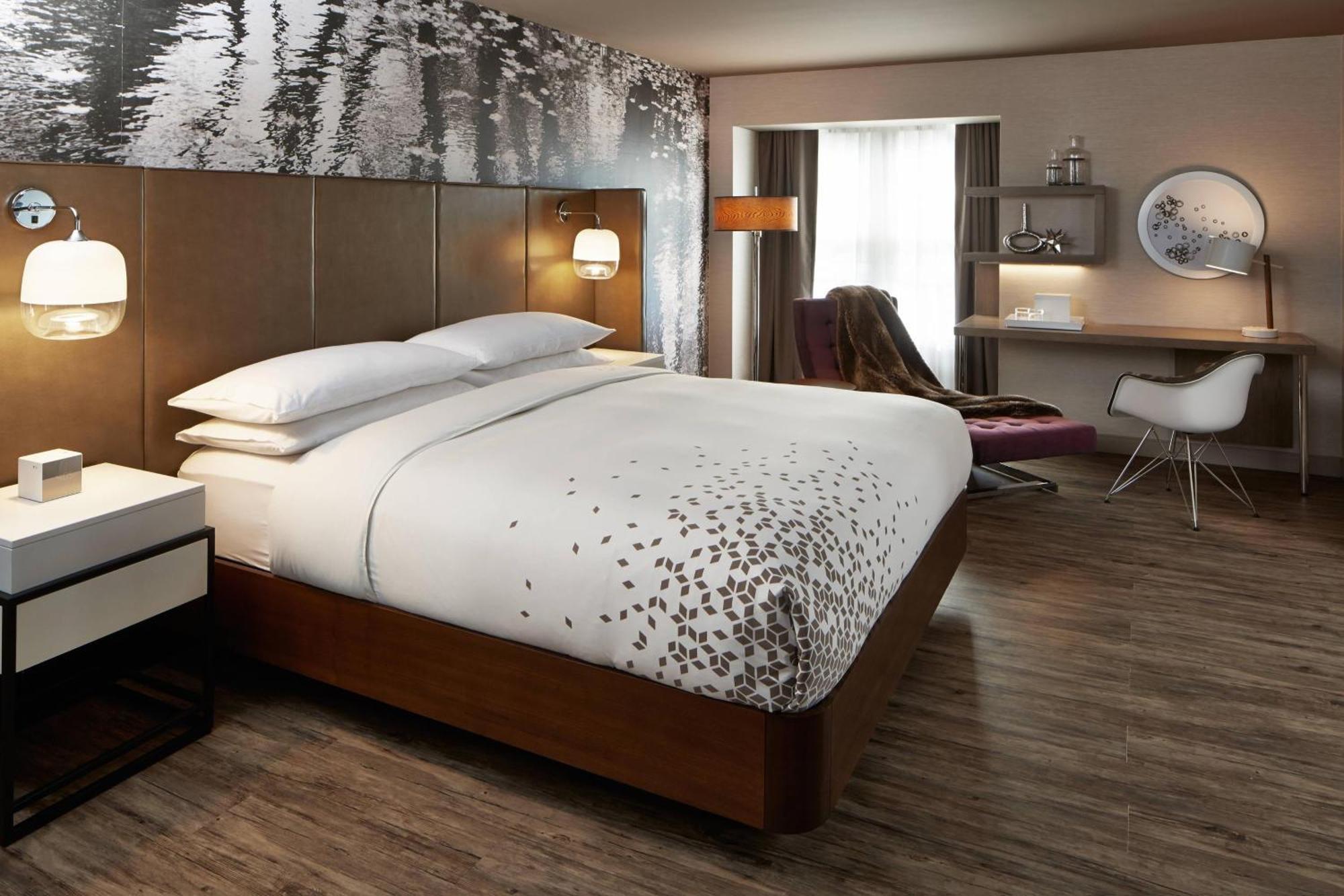 เดอะ เดล มอนเต ลอดจ์ เรอแนสซองซ์ โรเชสเตอร์ โฮเต็ล แอนด์ สปา Hotel ภายนอก รูปภาพ