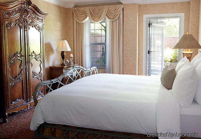 เดอะ เดล มอนเต ลอดจ์ เรอแนสซองซ์ โรเชสเตอร์ โฮเต็ล แอนด์ สปา Hotel ภายนอก รูปภาพ