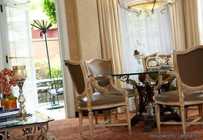 เดอะ เดล มอนเต ลอดจ์ เรอแนสซองซ์ โรเชสเตอร์ โฮเต็ล แอนด์ สปา Hotel ภายนอก รูปภาพ
